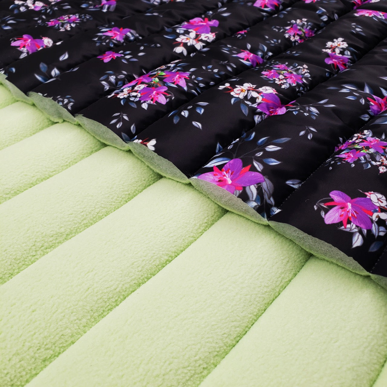 Polar Fabrics – Brador Floral Kyak by 2-Sided Arctic Martha - Quilted 13oz