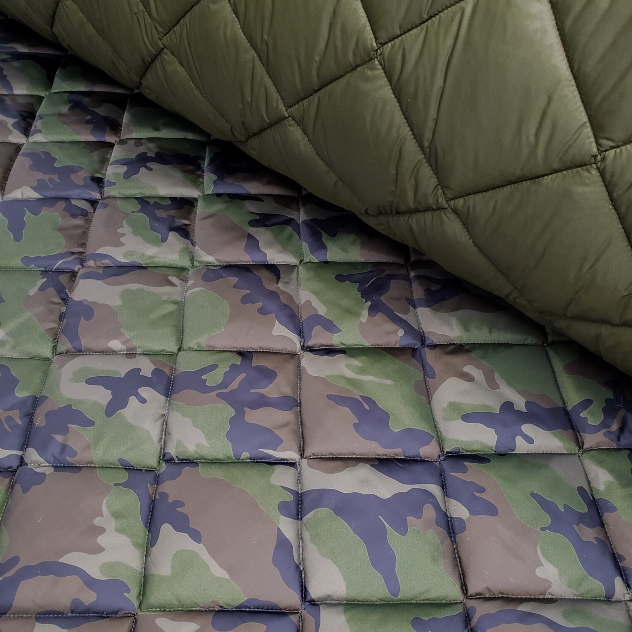 Quilted Holofill™ 2-Sided 10oz - Camo Woodland (roll)