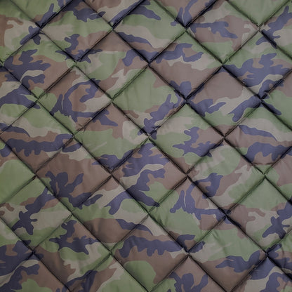 Quilted Holofill™ 2-Sided 10oz - Camo Woodland (detail)