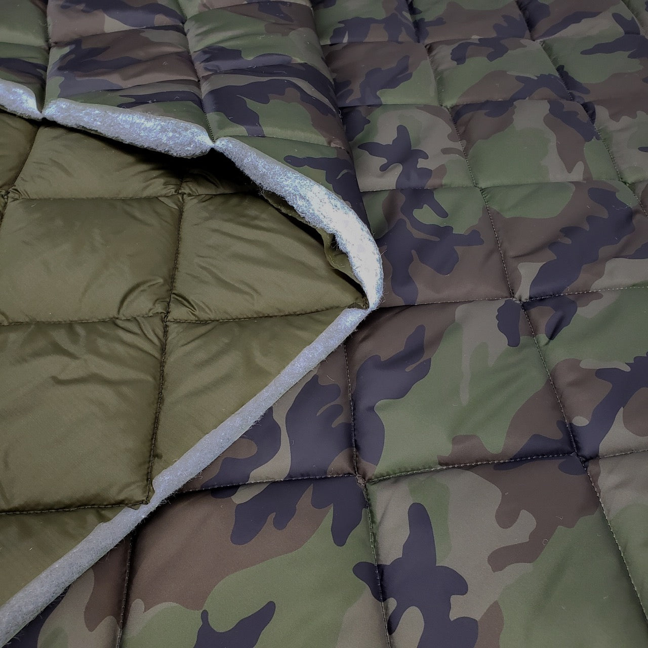 Quilted Holofill™ 2-Sided 10oz - Camo Woodland