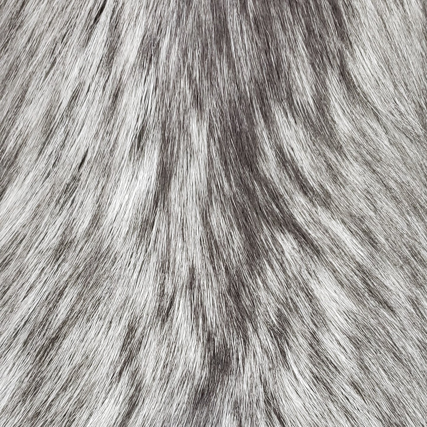 Platinum Fox (Silver) - detail